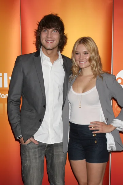 Scott Michael Foster, Spencer Grammer — Stok fotoğraf