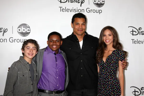 Ryan ochoa, doc shaw, geno segers & kelsey chow — Zdjęcie stockowe