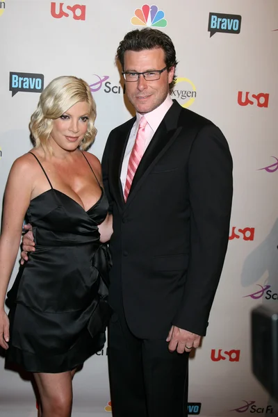 Tori Spelling & Dean McDermott — Stock Photo, Image