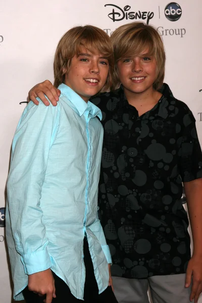 Cole & Dylan Sprouse — Stockfoto
