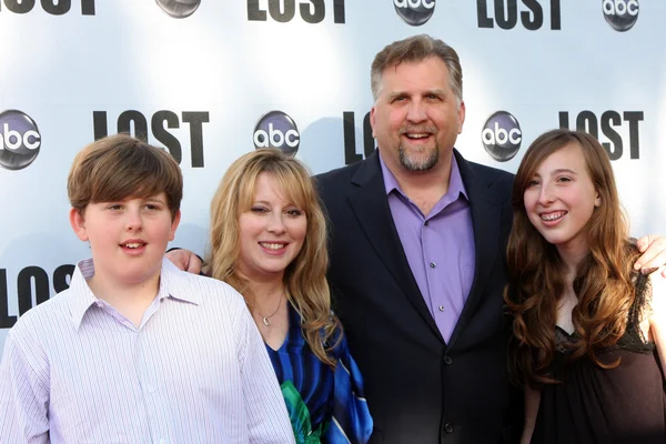 Daniel roebuck och familj — Stockfoto