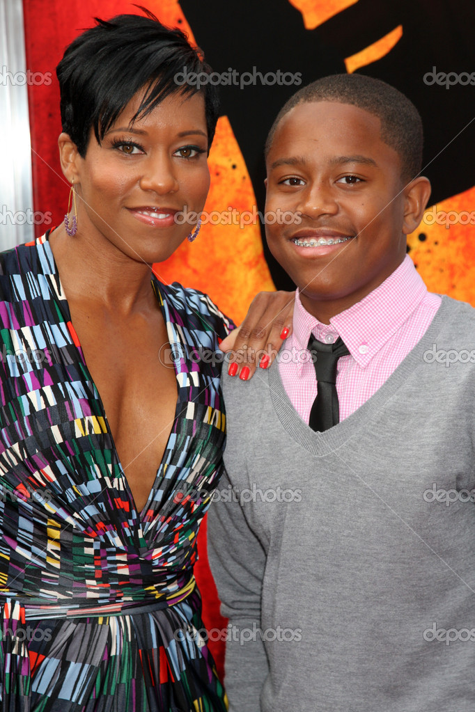 Regina King Son — Stock Editorial Photo © Jean_Nelson #13073793