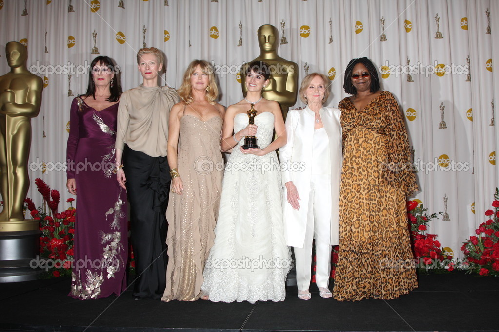 エヴァ・マリー・セイントカレンダー