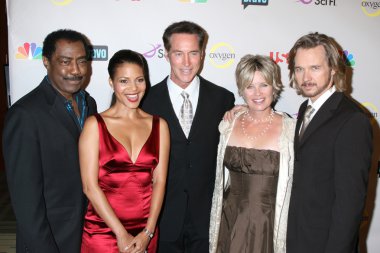 James reynolds, renee jones, drake hogestyn, mary beth evans ve stephen nichols