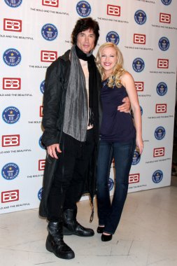 ronn moss ve adrienne frantz