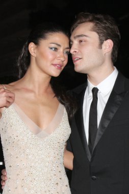 Jessica szohr ve ed westwick
