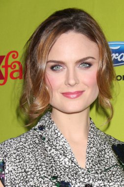 Emily Deschanel