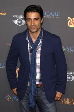 Gilles Marini.