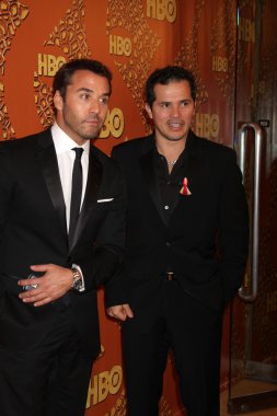 Jeremy piven ve john leguizamo