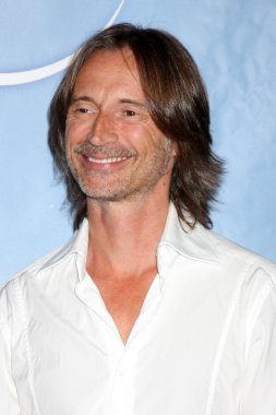 Robert Carlyle