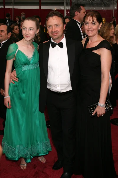 Saoirse Ronan, Paul y Michelle Ronan — Foto de Stock