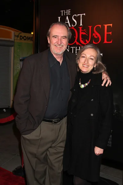 Wes Craven & wife — Stock Photo, Image