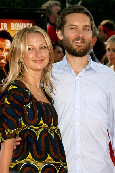 Jennifer Meyer & Tobey Maguire — Fotografia de Stock