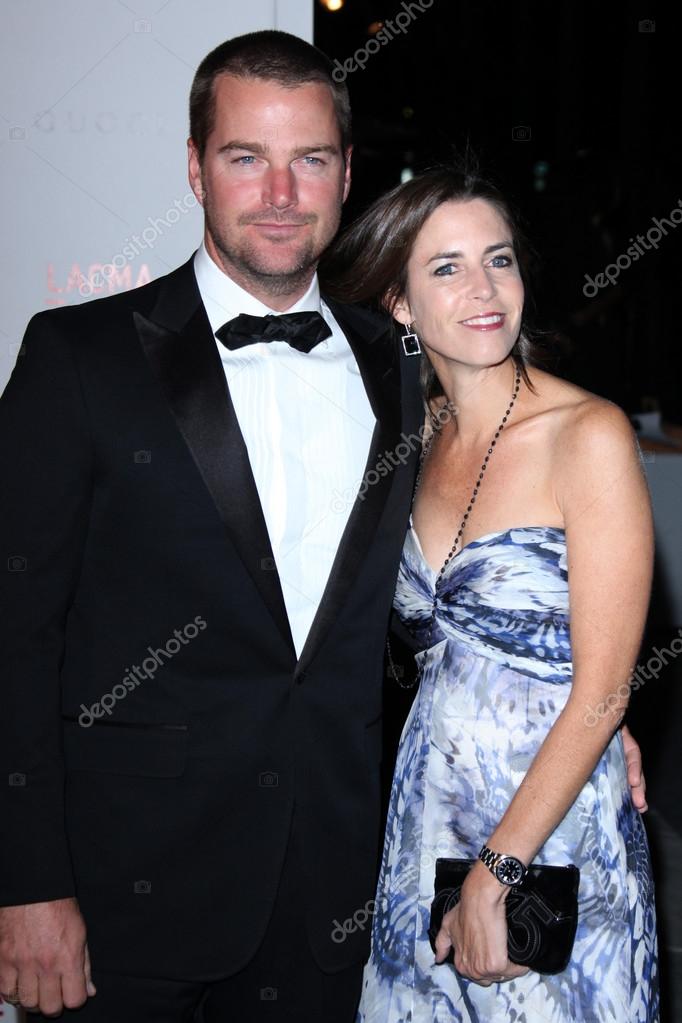 LOS ANGELES - NOV 5: Chris O'Donnell and wife arrives at the LACMA Art...