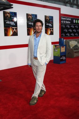 Rob Morrow