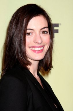 Anne Hathaway
