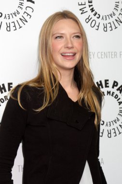 Anna Torv