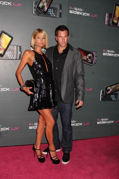 Paris Hilton & Doug Reinhardt — Stockfoto