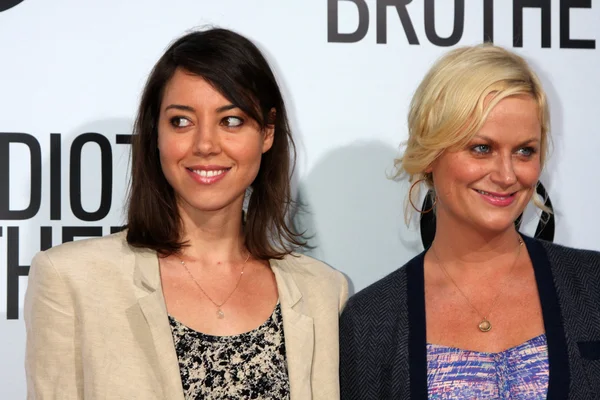 Aubrey Plaza, Amy Poehler — Stockfoto