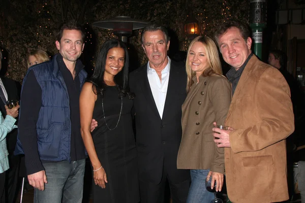Michael Muhney, Victoria Rowell, Eric Braeden and Sharon Case — Stock Photo, Image