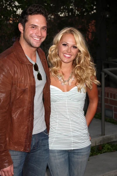 Brandon barash, natalie hall — Stockfoto