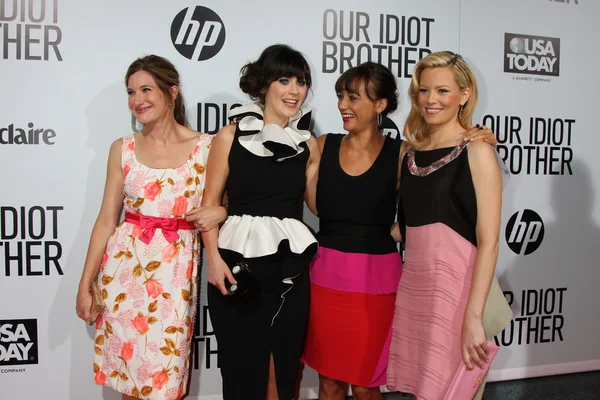 Kathryn Hahn, Zooey Deschanel, Rashida Jones et Elizabeth Banks — Photo