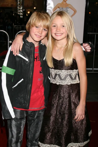 Spencer List & Twin sister Peyton Roi List — Stock Photo, Image