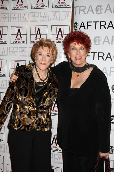 Jeanne Cooper & Marcia Wallace — Stockfoto