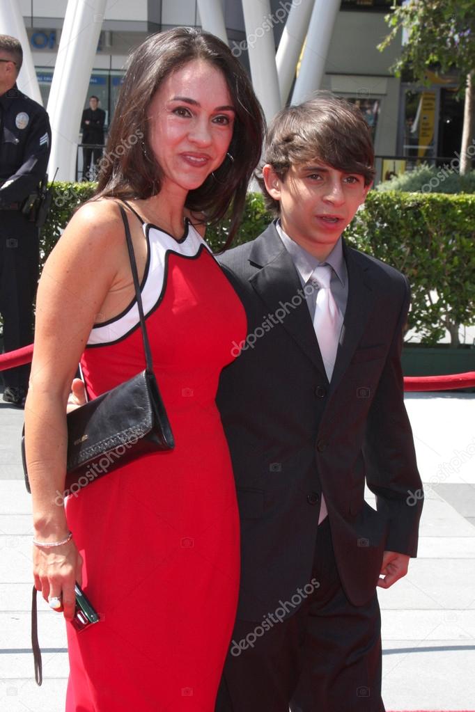 Moises Arias with mother – Stock Editorial Photo © Jean_Nelson #13091252