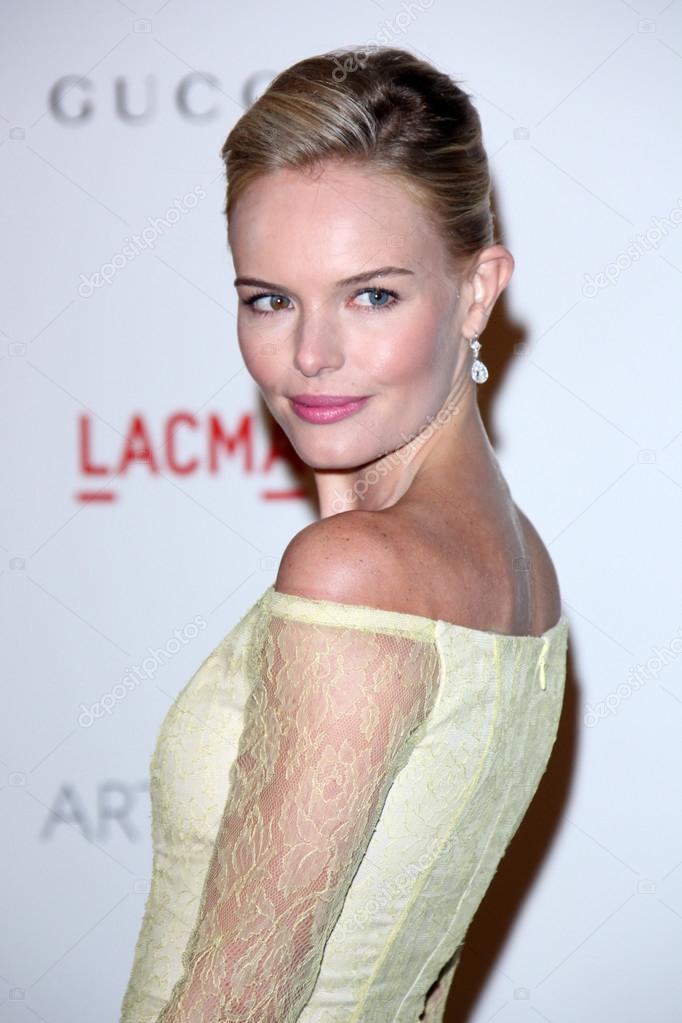 ROXY | ROXY × KATE BOSWORTH 映画の中でパイプライン