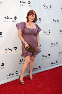 Sara Rue