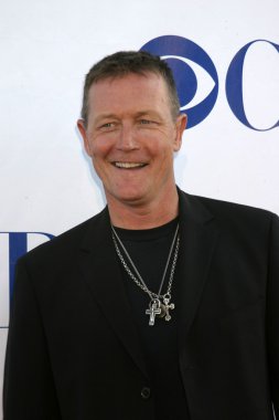 Robert patrickZoe saldano