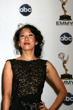 Sandra Oh