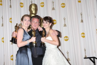 Kate winslet, sean penn ve penelope cruz