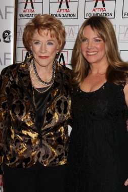 Jeanne cooper, maria arena çan