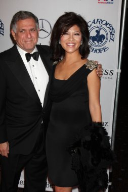 Les Moonves, Julie Chen