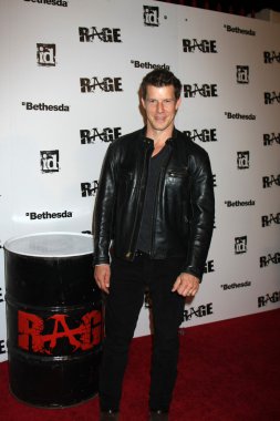 Eric Mabius