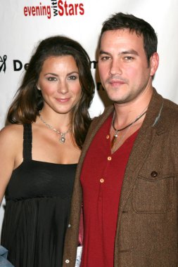 Tyler Christopher ve nişanlısı Brie