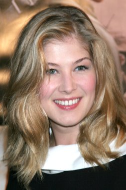 Rosamund Pike