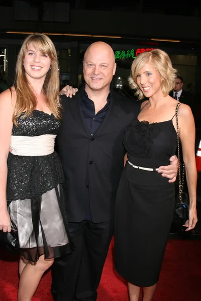 Autumn, Michael, and Michelle Chiklis — Stock Photo, Image