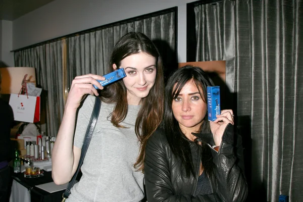 Madeline Zima and Pamela Adlon — Stock Photo, Image