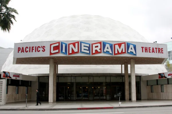 Teatro a cupola di Cinerama — Foto Stock