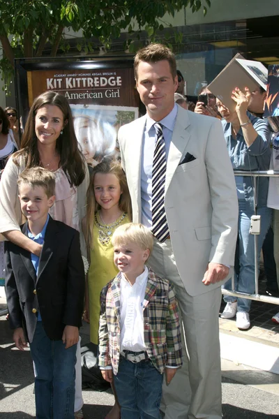 Chris O 'Donnell și familia sa — Fotografie, imagine de stoc