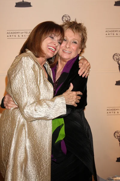 Valerie Harper, Cloris Leachman — Stock Photo, Image