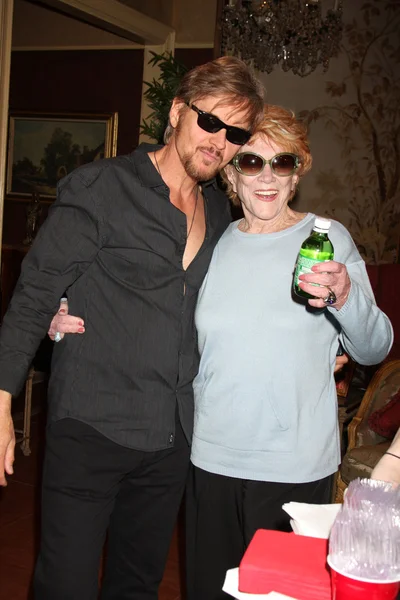 Stephen Nichols, Jeanne Cooper — Stockfoto