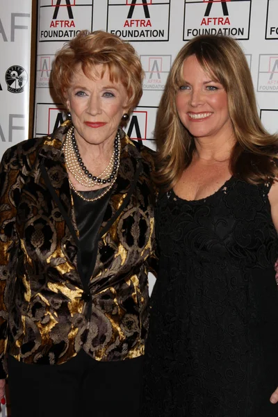 Jeanne Cooper, Maria Arena Bell — Stock Photo, Image