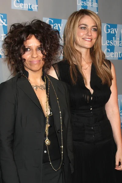 Linda Perry & pacar Clementine Ford — Stok Foto