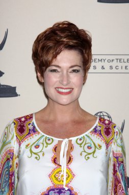 Carolyn hennesy