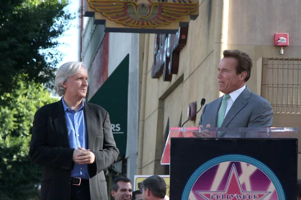James Cameron y Arnold Schwarzenegger — Foto de Stock