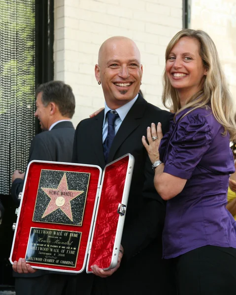 Howie Mandel & esposa — Foto de Stock